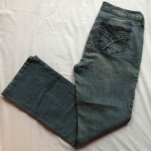 🎁Apt 9 Stretch Blue Jeans.  Size 8.